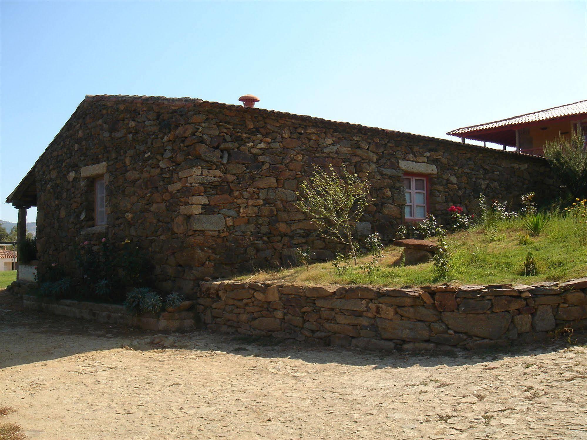 Quinta Do Barracao Da Vilarica Lodões Екстериор снимка